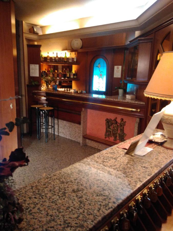 Hotel Elena Βερόνα Εξωτερικό φωτογραφία